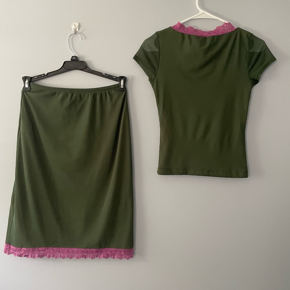 BCBG Maxazria 2 piece outfit - Picture 2 of 3